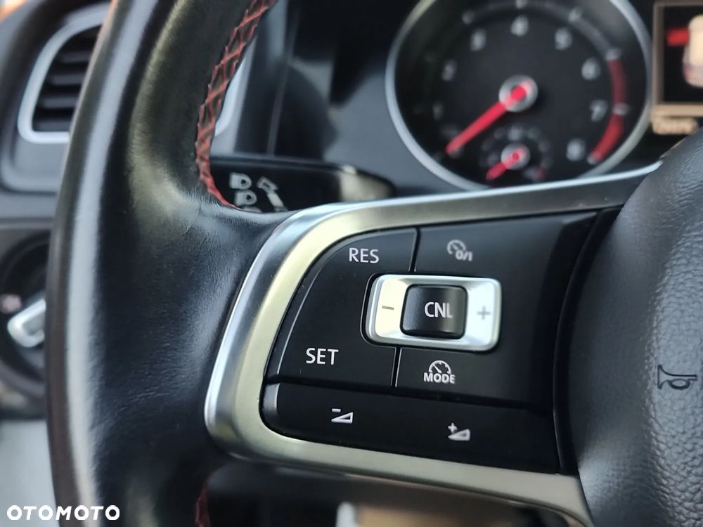 Volkswagen Golf 2.0 TSI BMT GTI Performance - 31