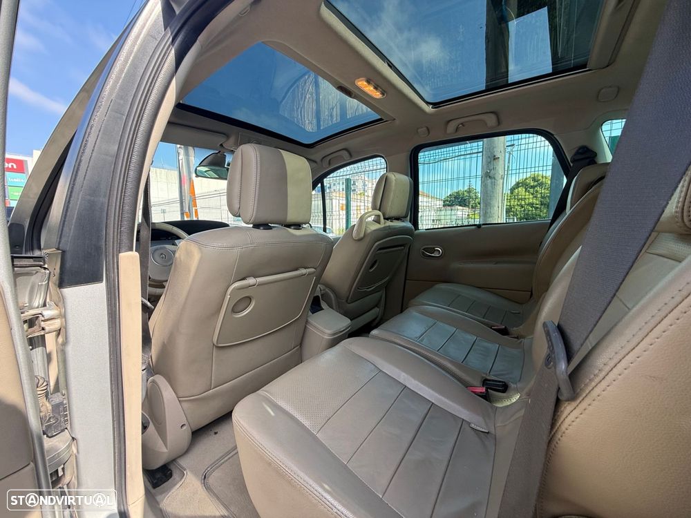 Renault Scénic 1.5 dCi Dynamique Luxe - 4