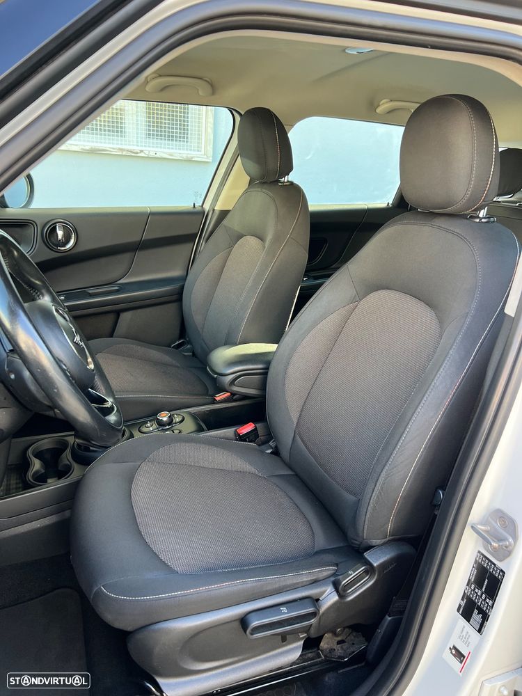 MINI Countryman One D - 29