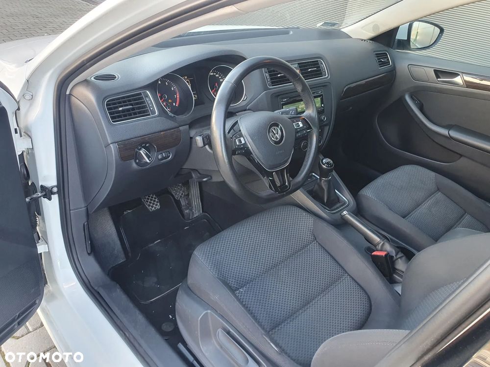Volkswagen Jetta 1.4 TSI BMT Comfortline - 13