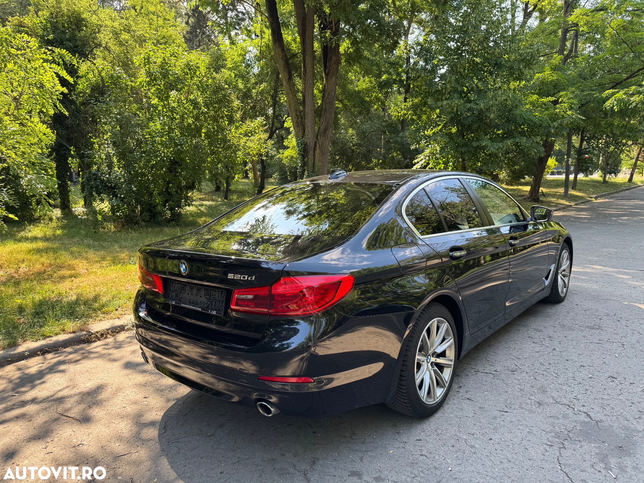 BMW Seria 5 520d Aut. Sport Line - 10
