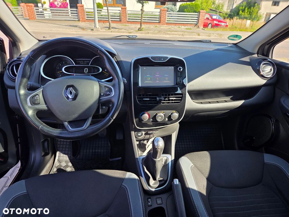 Renault Clio - 11