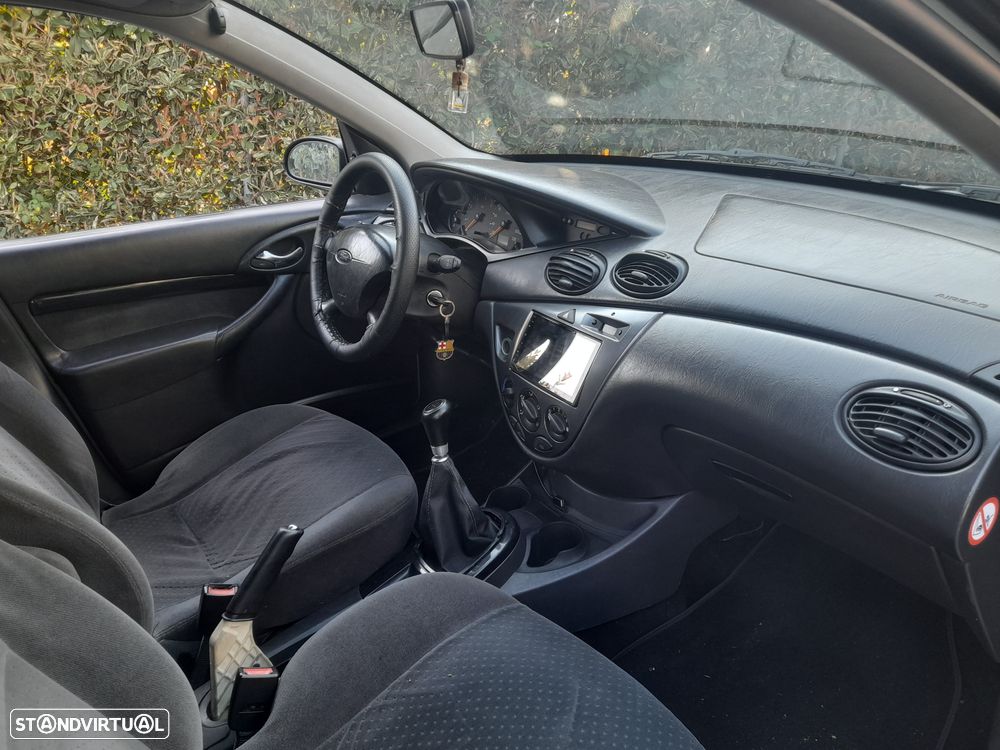 Ford Focus 1.8 TDCi Ghia - 6