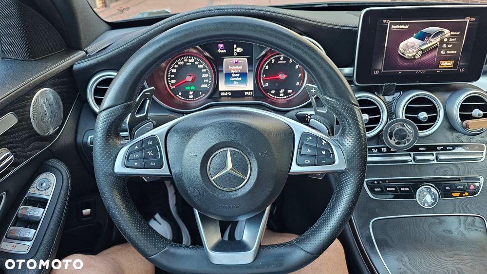 Mercedes-Benz Klasa C 300 7G-TRONIC - 37
