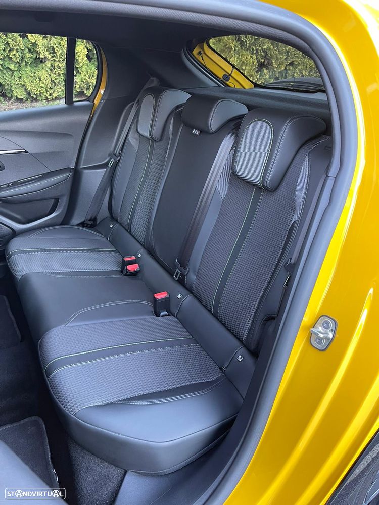 Peugeot 208 1.2 PureTech GT Line EAT8 - 6