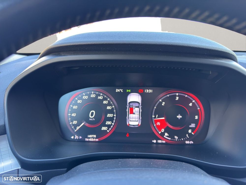 Volvo XC 40 2.0 D3 Momentum - 11