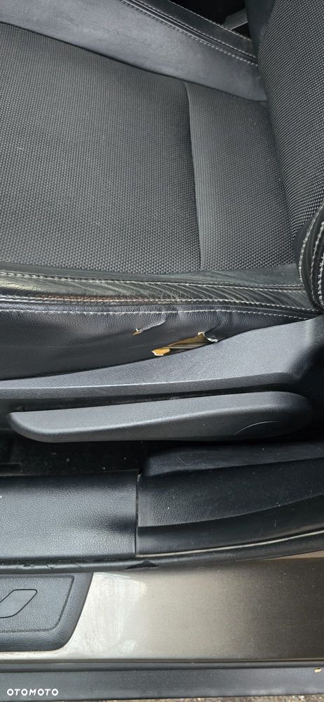 Kia Sportage 2.0 CRDI XL - 8