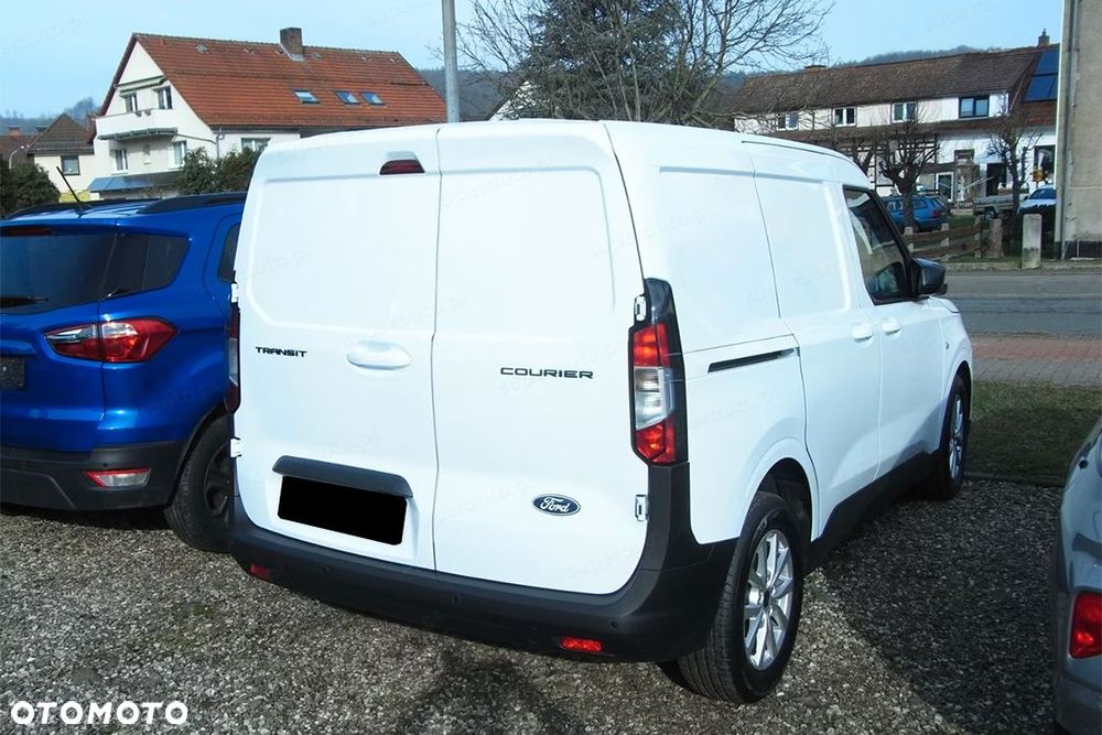 Ford Transit Courier Limited A7 1.0 125KM - 5