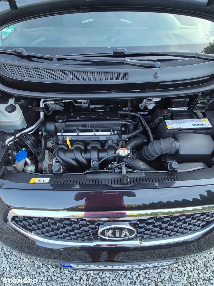 Kia Venga 1.6 CVVT Black Collection - 23