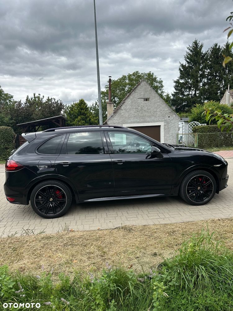 Porsche Cayenne - 11