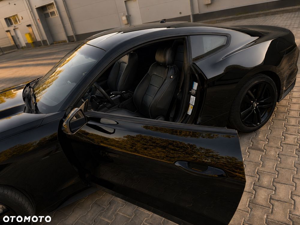 Ford Mustang - 5
