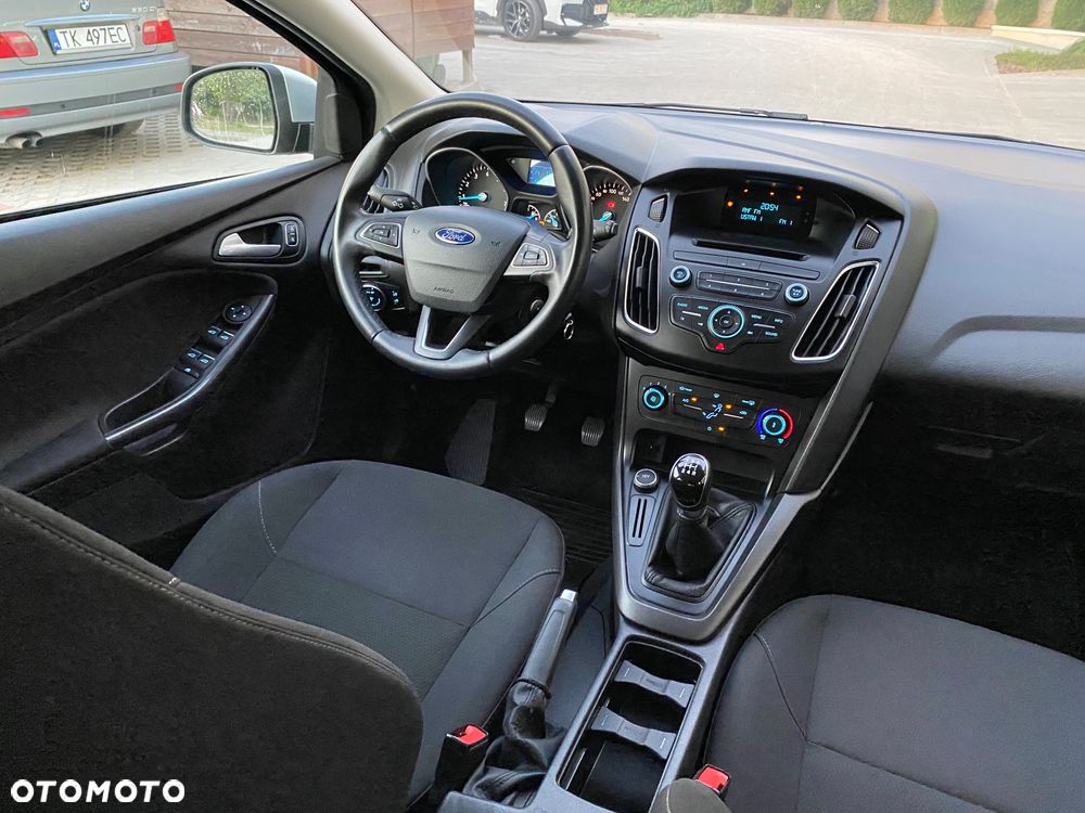 Ford Focus 1.6 Gold X - 28