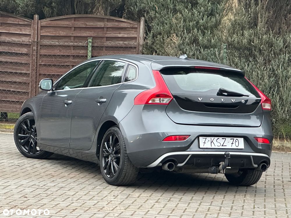 Volvo V40 D2 R Design - 26