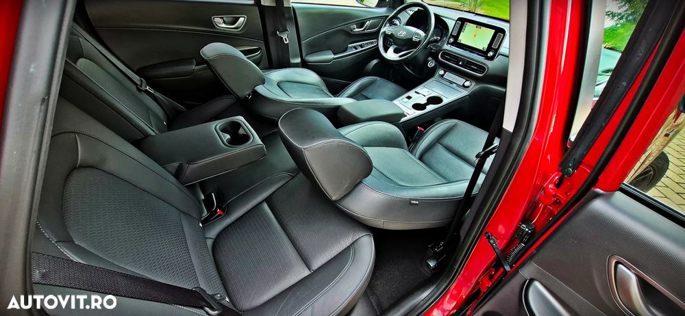 Hyundai KONA 204CP Luxury+ - 2