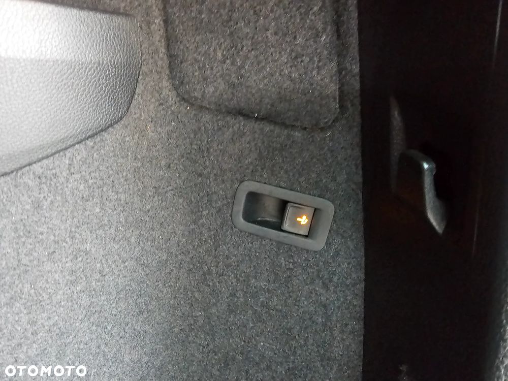 Skoda Karoq 2.0 TDI SCR Ambition - 16