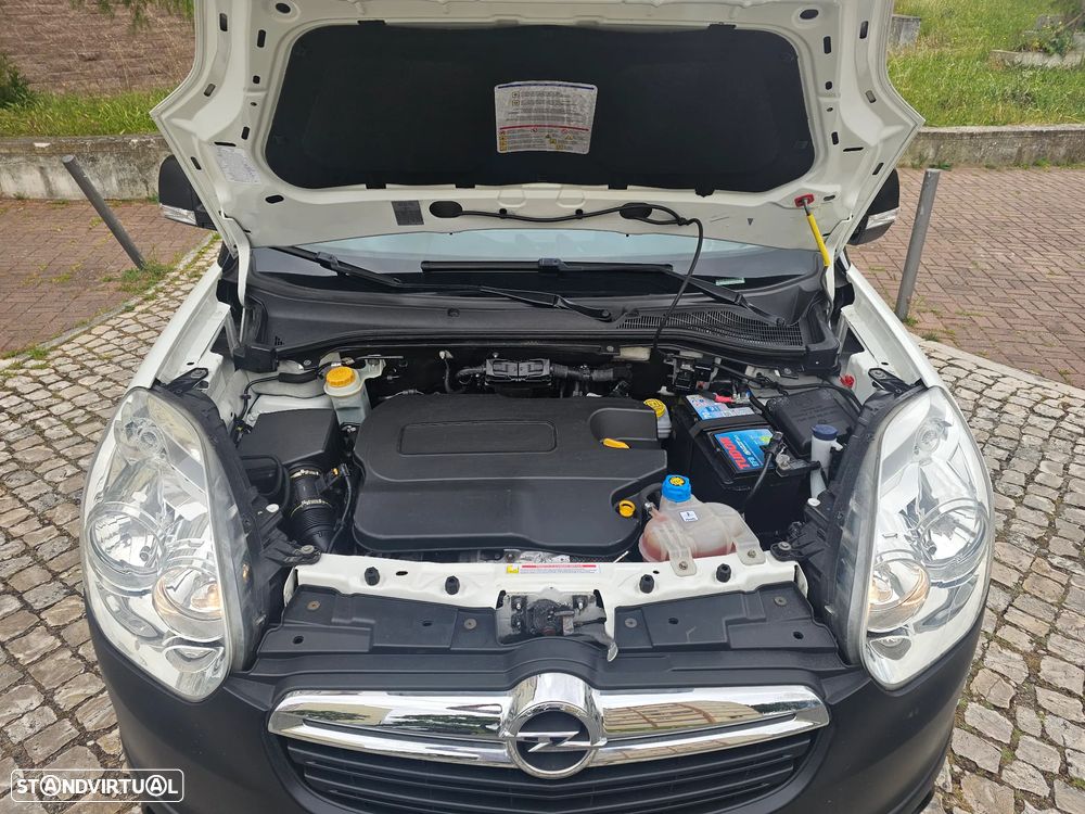 Opel Combo D ,Com Rampa Cadeira De Rodas - 17