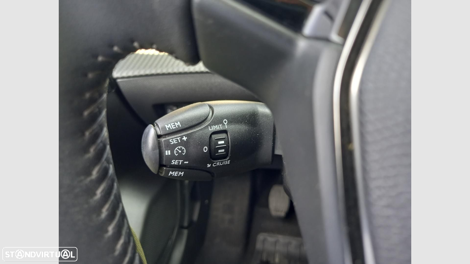 Peugeot 208 1.2 PureTech Active Pack - 22