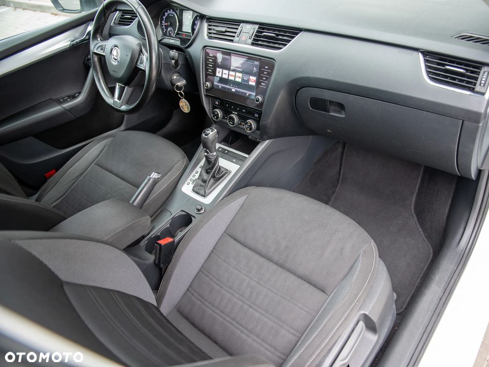 Skoda Octavia 2.0 TDI DSG Ambition - 7
