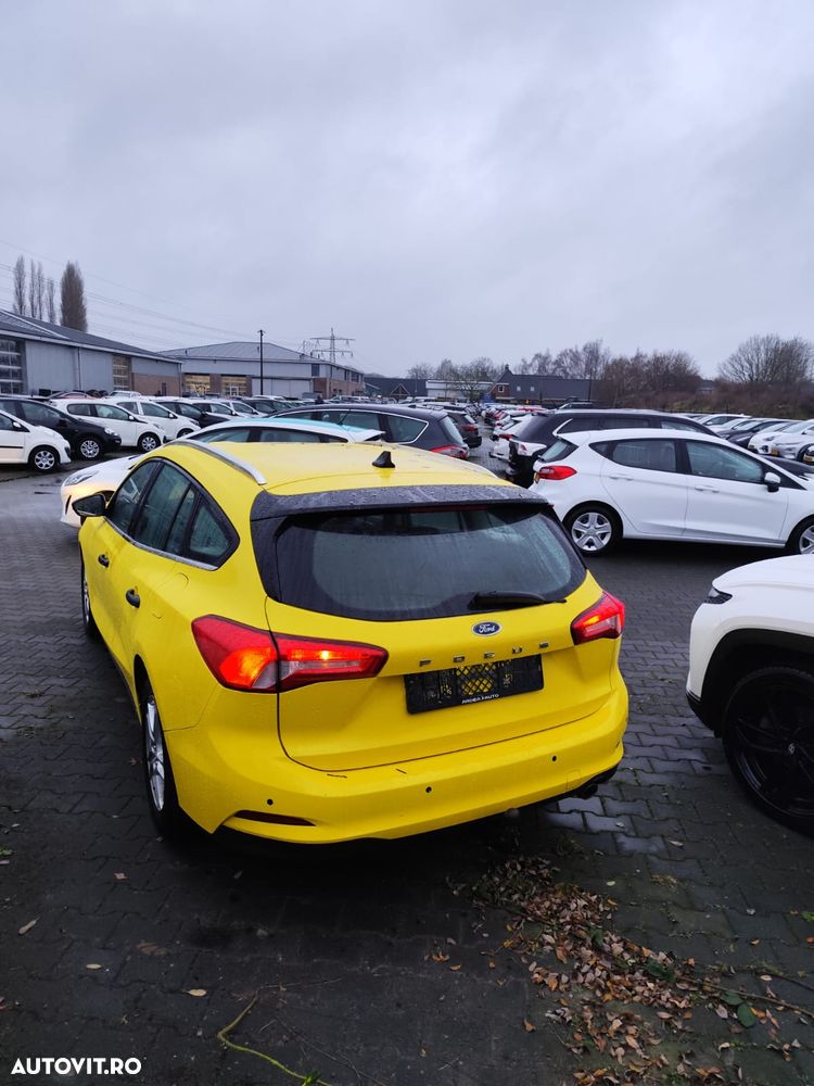 Ford Focus Turnier 1.5 TDCi DPF Start-Stopp-System Business - 6