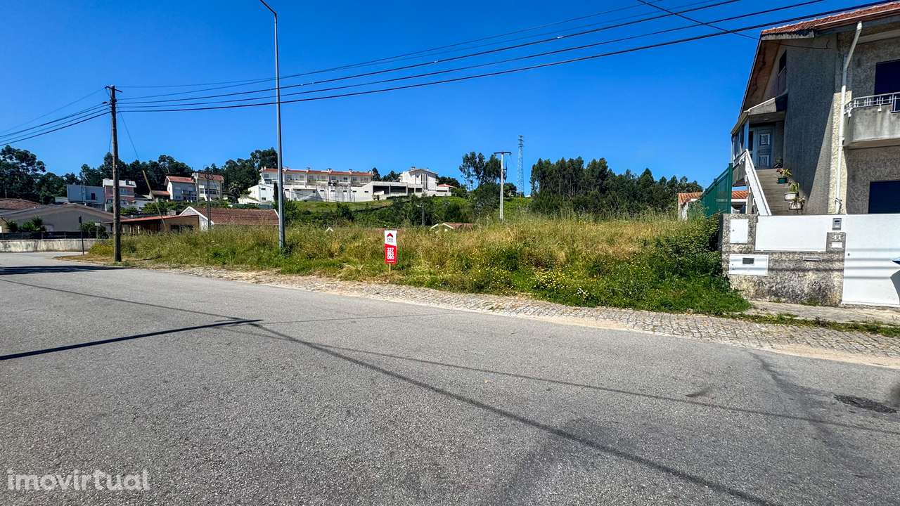 Lote para construção de moradia isolada na Alheira, em Pedroso - Grande imagem: 4/7