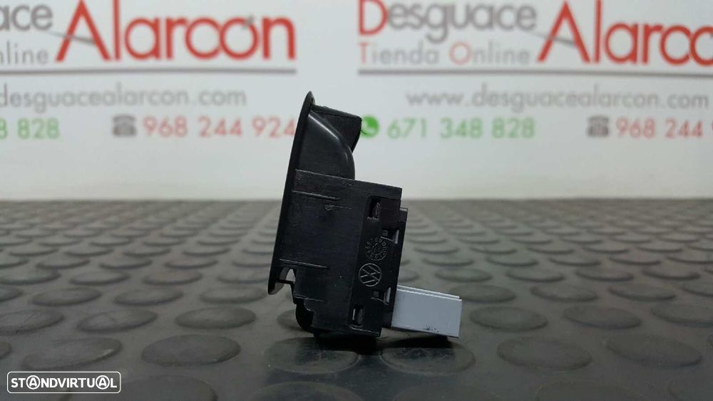 COMANDO DO ELEVADOR TRASEIRO DIREITO VOLKSWAGEN POLO (6C1) ADVANCE BLUEMOTION - 4