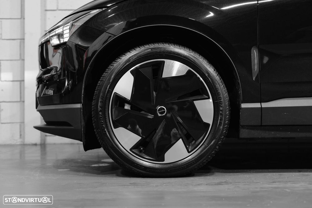 Volvo EX30 69 kWh Twin Motor Plus - 18