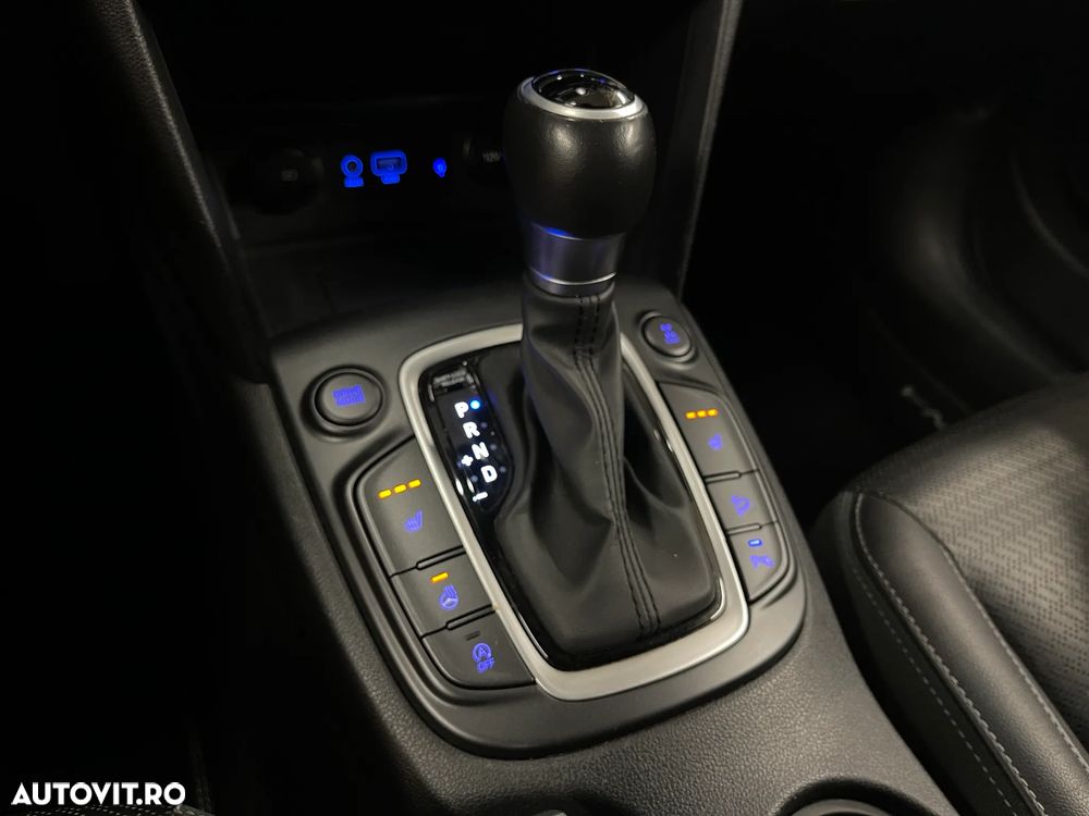 Hyundai KONA 1.6 T-GDI DCT 4WD Premium - 21