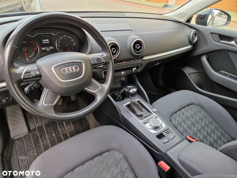 Audi A3 Sportback 1.6 TDI Attraction - 8