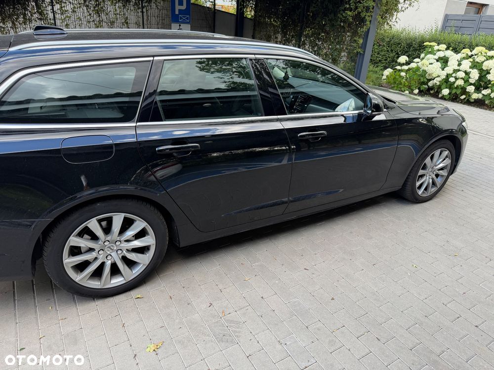 Volvo V90 D4 Momentum Pro - 6