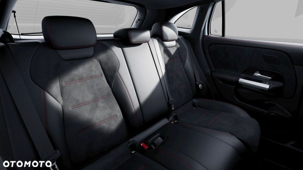 Mercedes-Benz GLA 200 d AMG Line - 17