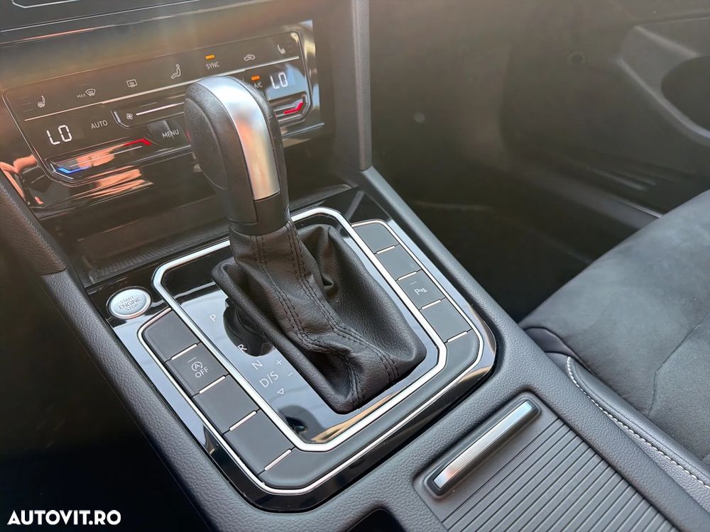 Volkswagen Passat 2.0 TDI DSG Elegance - 21