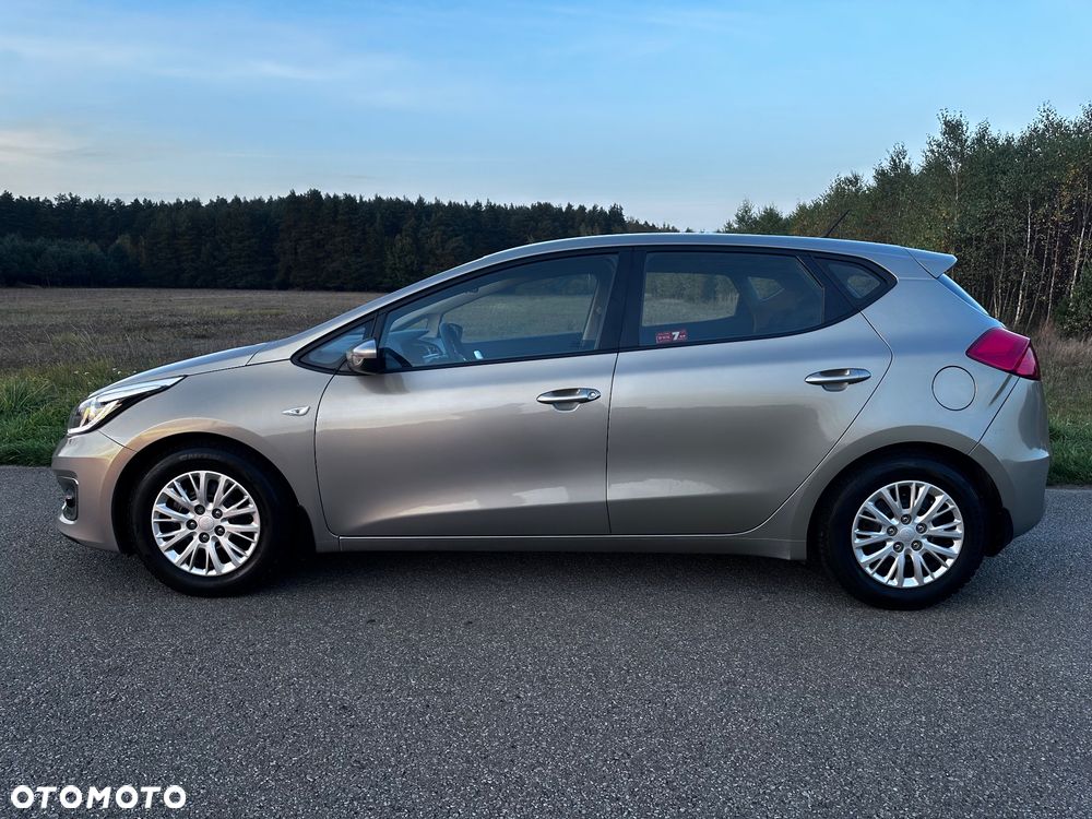 Kia Ceed 2015 photo 4