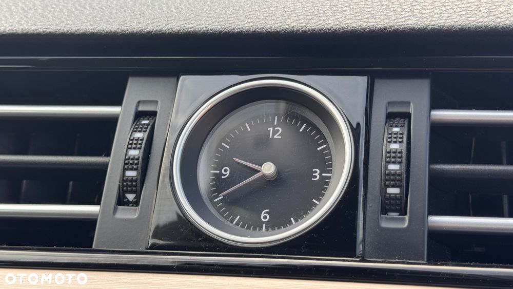 Volkswagen Passat Variant 2.0 TDI DSG (BlueMotion Technology) Highline - 31
