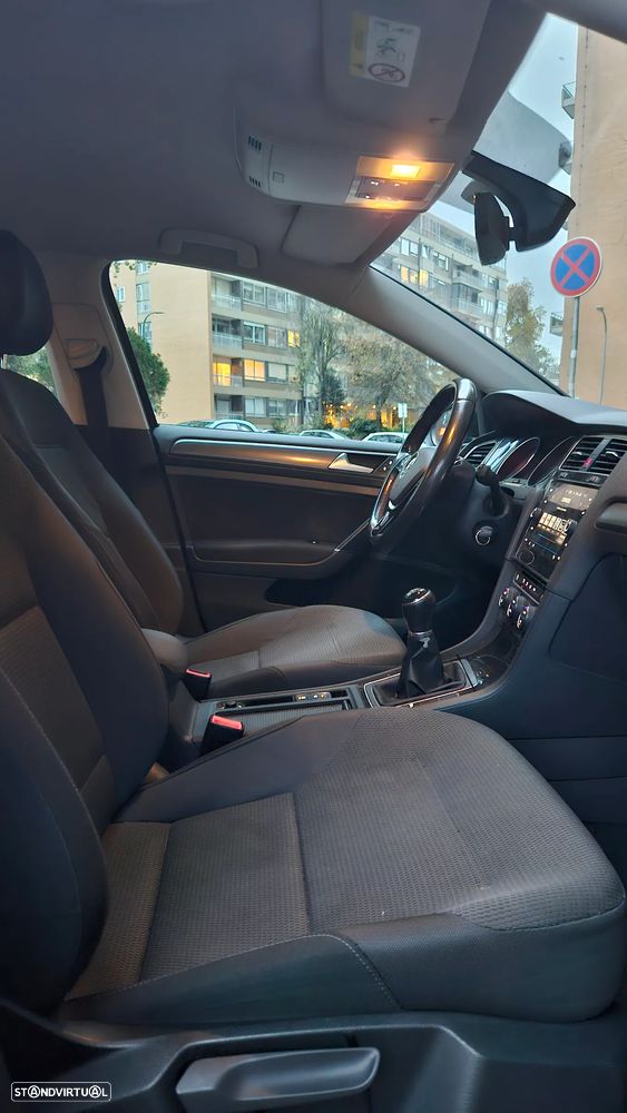 VW Golf Variant - 10