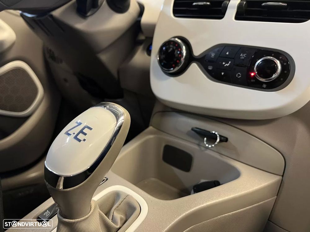 Renault Zoe (c/ Bateria) 41 kwh Life - 19