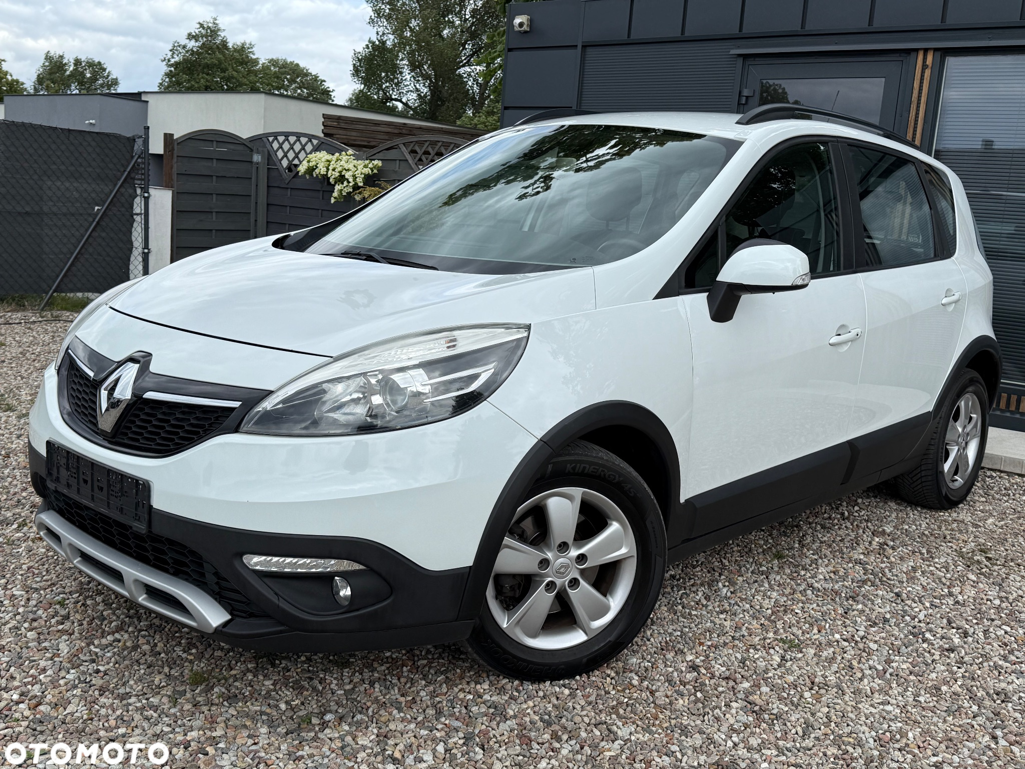 Renault Scenic ENERGY TCe 115 S&S Xmod Paris - 10