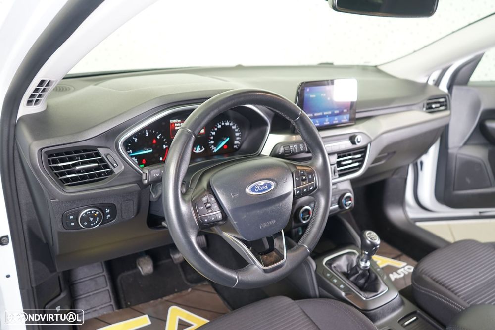 Ford Focus SW 1.5 TDCi EcoBlue Business - 15