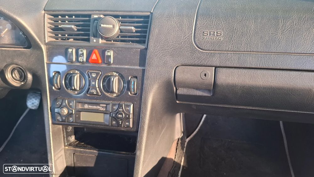 Mercedes-Benz C 220 - 13