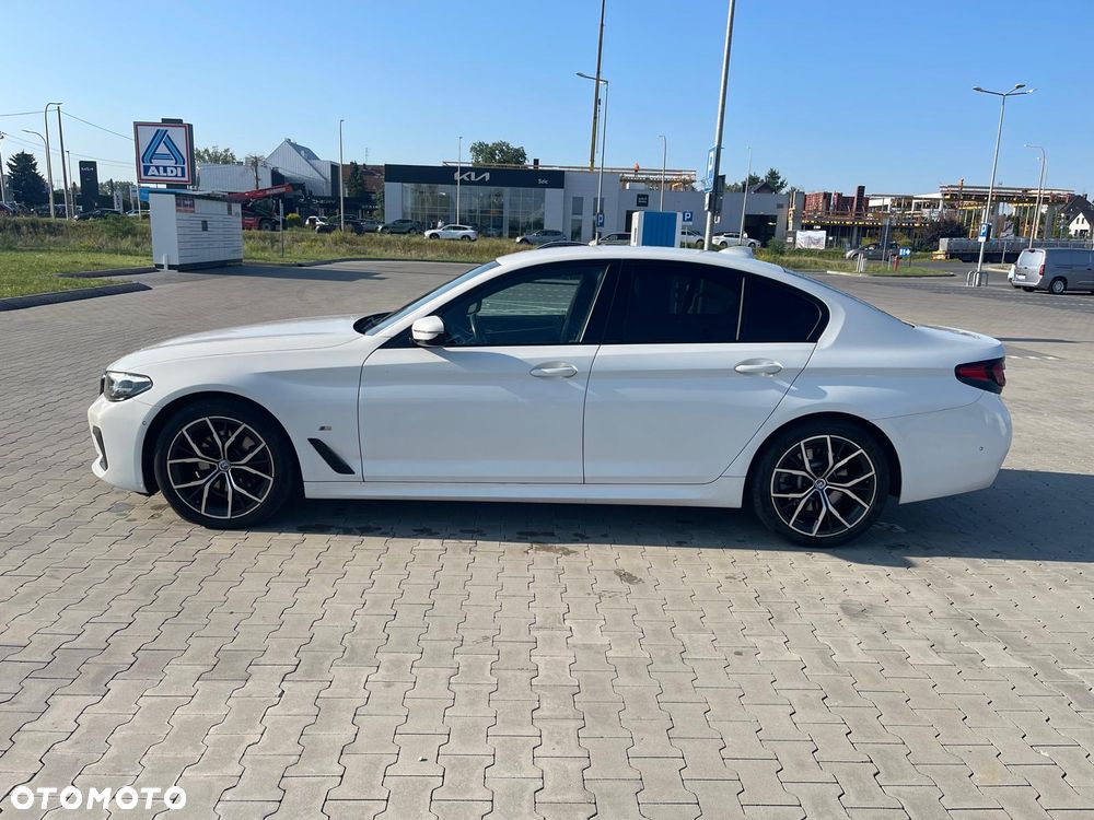 BMW Seria 5 520d xDrive MHEV M Sport sport - 5