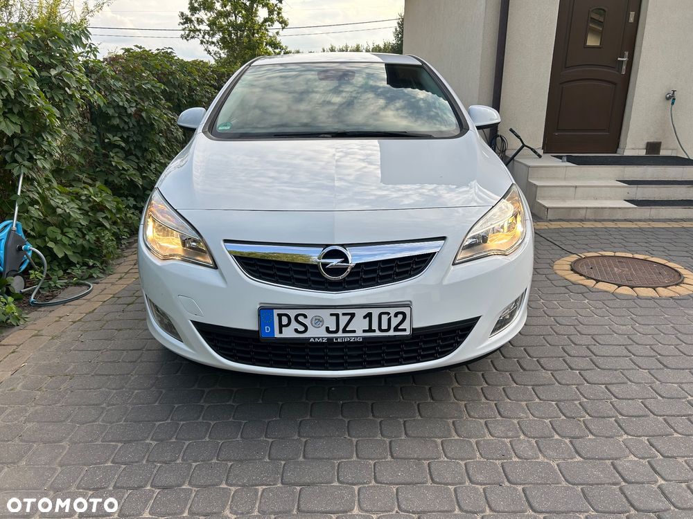Opel Astra 1.4 ecoFLEX - 12