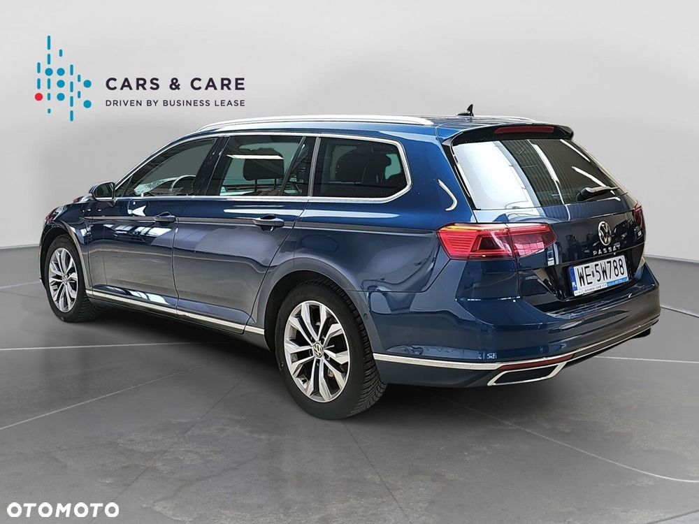 Volkswagen Passat Variant 2.0 TDI Elegance DSG - 29