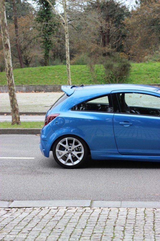 Opel Corsa 1.6 Turbo OPC - 6