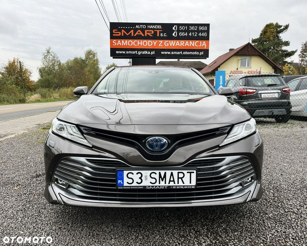 Toyota Camry 2.5 Hybrid Executive CVT - 2