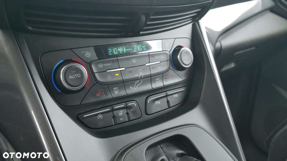 Ford Kuga - 17