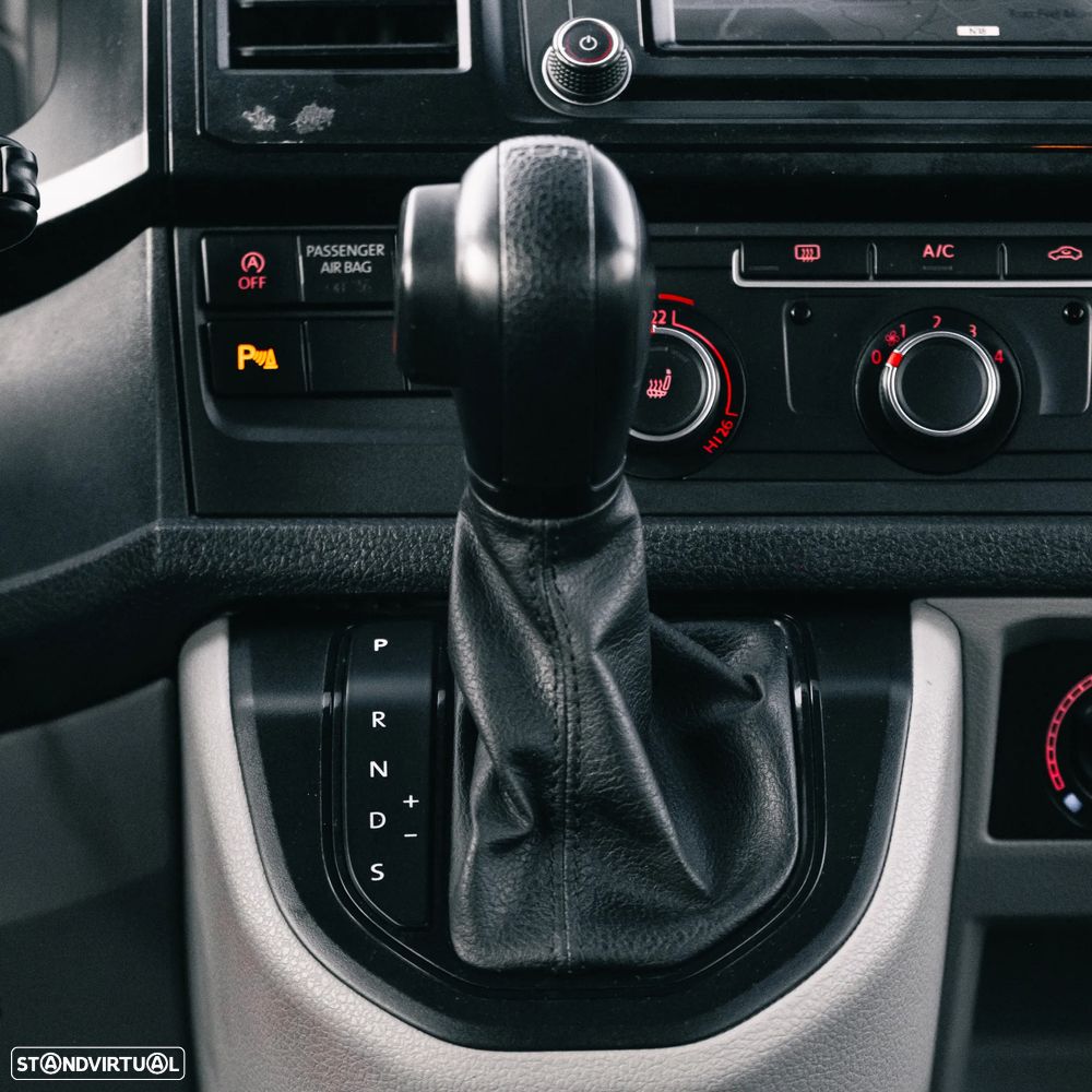 VW Transporter Caravelle DSG Longa Comfortline - 8