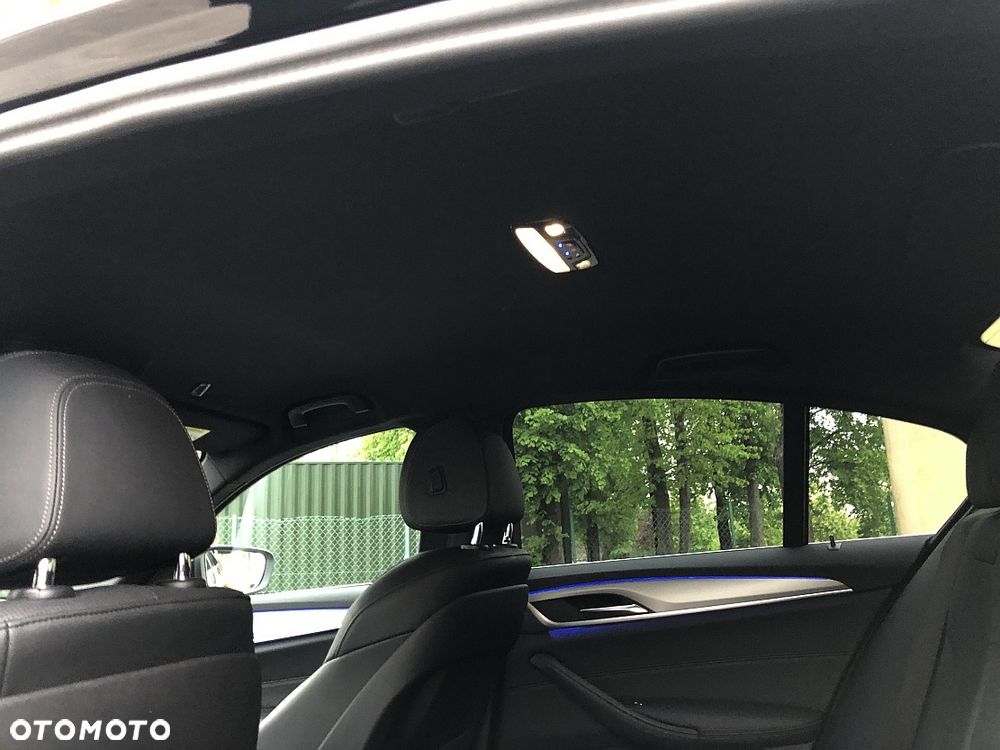 BMW Seria 5 518d mHEV Luxury Line sport - 13