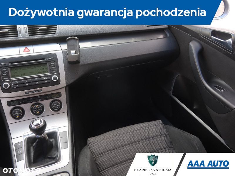 Volkswagen Passat Variant - 10