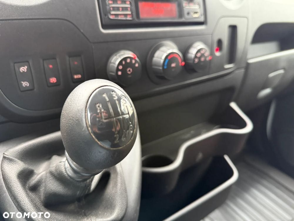 Renault Master - 18