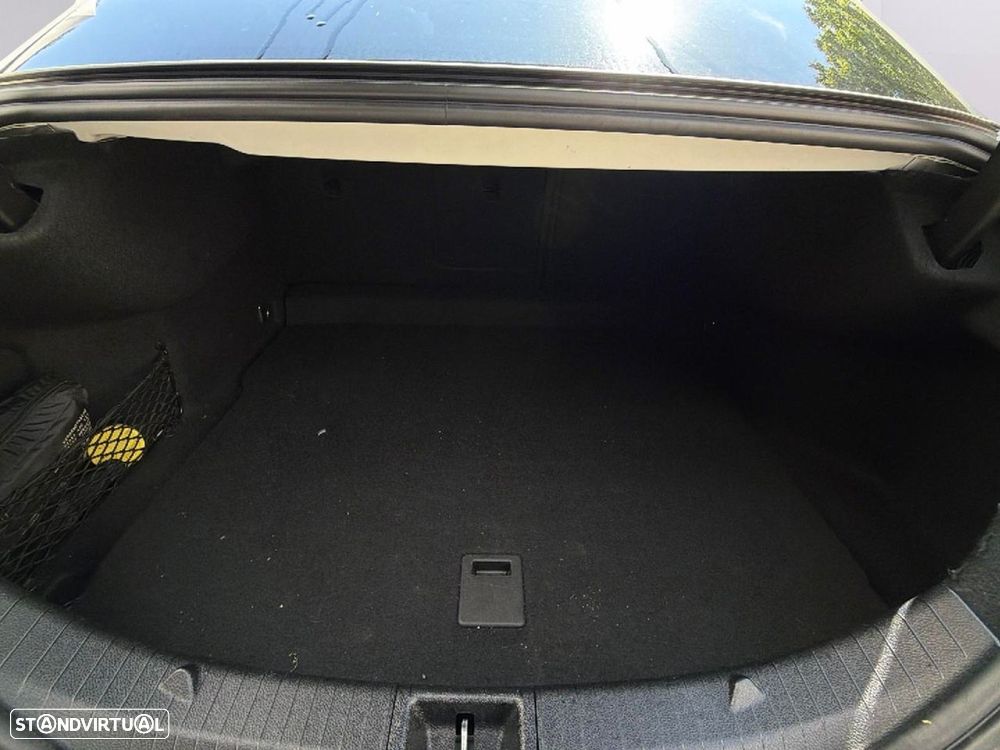 Mercedes-Benz CLA 180 - 18