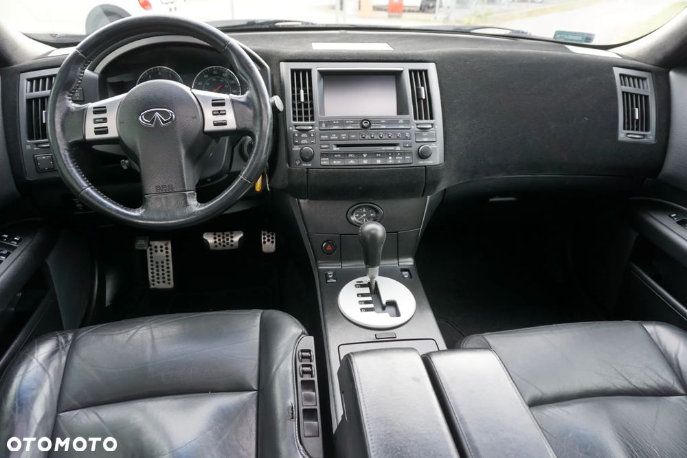 Infiniti FX - 14